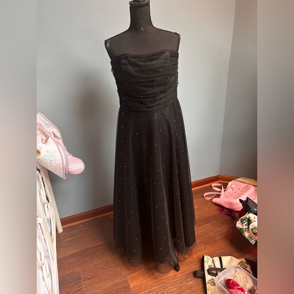 Scott McClintock Black Strapless Dress with Subtle Sparkle